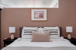 Capitol Hill 1br w bike storage bbq nr bars SEA-598