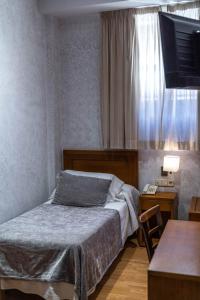 Single Room room in Hotel Granada Centro