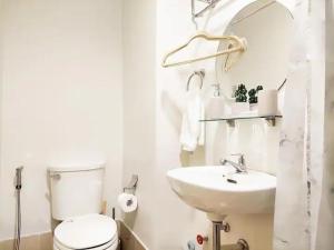 Serenity Stay Condo at 19th floor The Loop Tower Limketkai Center Lucky 19