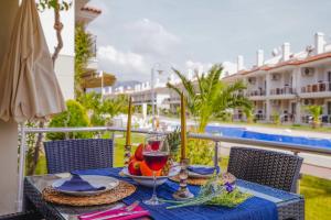 One-Bedroom Apartment room in Sunset Beach Villas and Apartments