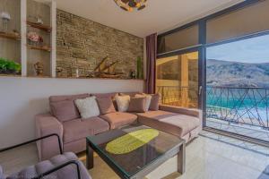 Ivica Super comfortable, newly furnished apartment in a top location 