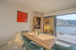 Ivica Super comfortable, newly furnished apartment in a top location