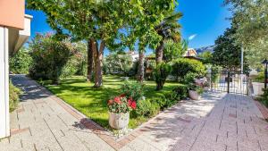 Nur 400 Meter zum Strand mit WiFi, Terrasse