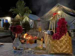 Encamp Nama Camp - Rānīpauwa