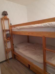 Appartements T2bis, HYPER CENTRE FACE LES THERMES : photos des chambres