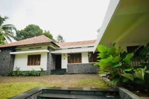 Thekkaniyil Homestay - Pullappalli