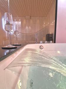 Appartements Le Zen - Sauna - Balneo - Sparoom Sarreguemines : photos des chambres