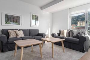 Bright apartment with AC, parking optional