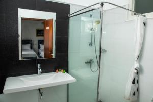 Cozy Nest Kandy Villa
