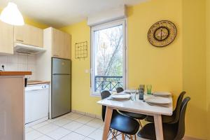 Appartements Mona, F2 pour 4 Pers. - Fairytale Factory : photos des chambres