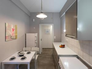 GORGEOUS center Apartment