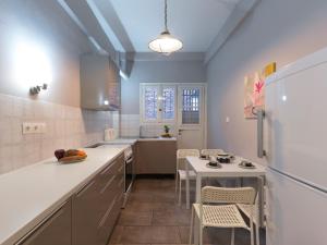 GORGEOUS center Apartment