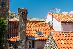 Moskar apartment with balcony in heart of Dubrovnik Old Town