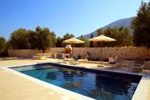 Unity Villa - Logaráta