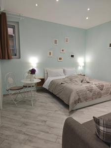 THATS AMORE DECUMANI