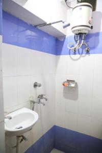 SantKripa Backpackers 400 Mtr from Railway station