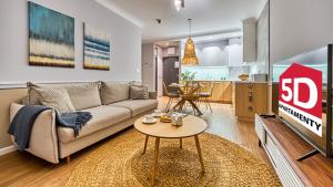 Rezydencja Niechorze 125 z Ogródkiem, Basenem, Sauną, Jacuzzi, przy samej PLAŻY - 5D Apartamenty