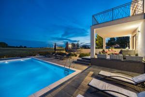 Villa Angie in Central Istria for 10 persons with private heated pool & kids playground