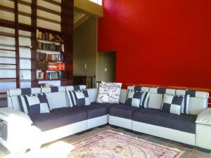 Hogsback Hidden Away