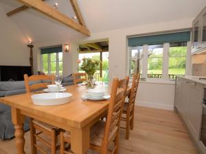 2 bed in Sherborne 80735