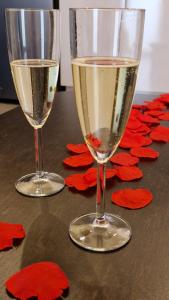 T2 Chambre Miroir jardin et parking privé Marseille