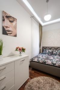 Centrum Opera Luxury apartment with free garage