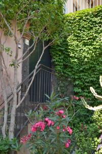 Relais Chiesa Madre - Rooms and Apartments