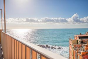 Appartamento con Vista Mare e Terrazza