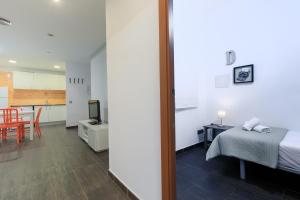 Housalia Corsega - Apartment 3 bedrooms next to Sagrada Familia