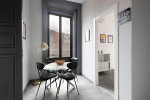 Appartamento con tetti affrescati a Catania centro