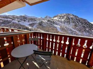 Appartements Les terrasses d Isola B avec parking couvert inclus proche des pistes et de la galerie, residence recente : photos des chambres