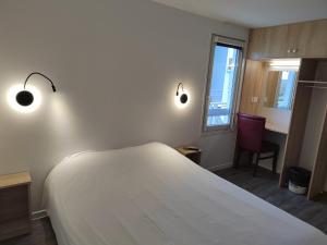 Hotels FASTHOTEL PARIS OUEST BOUAFLE : photos des chambres
