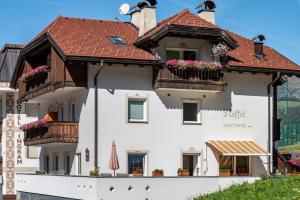 Stoffel Apartments Marie