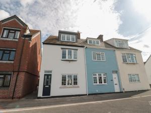Quay Cottage - Sea View