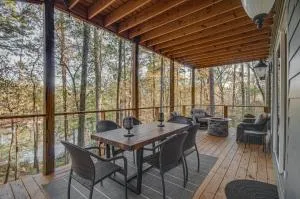 Waterfront Terry Home with 3 Decks and Hot Tub! - Terry