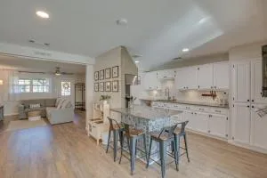 Game Room and Fire Pit Family-Friendly Aubrey Home - Pilot Point