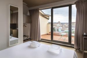 Plus Florence Hotel & Hostel
