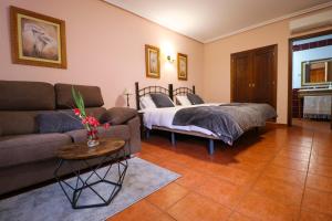 Twin Room room in Hotel Rural El Retiro de San Pedro