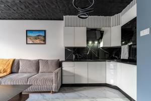 Apartament Widokowe Marzenie - blisko stoku, parking podziemny by SpaceApart