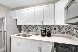 Poinciana Getaway 1BR Apartment Near FLL Airport