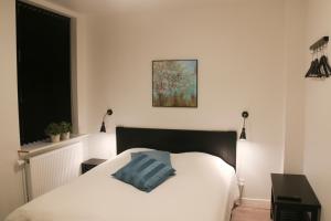 Single Room with Private Bathroom room in Hals Hotel