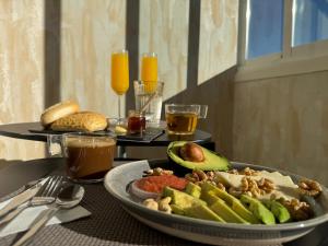 ZELUN Suite Torremolinos Center