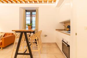 Lazcano & old town by ELE Apartments