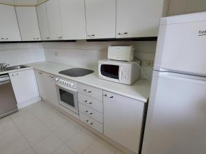 Dúplex con Piscina en el Centro del Puerto de Llançà, Cerca de Playas y Comercios - ES-170-34