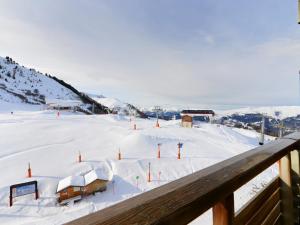 Superbe studio cabine rénové accès direct aux pistes - FR-1-181-2734