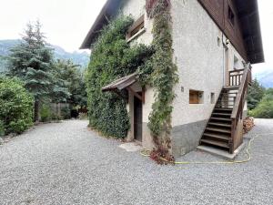 Appartements Appartement 3 pieces avec jardin et parking a Le Monetier-les-Bains - FR-1-330F-226 : Appartement