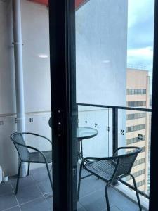 entire 2BR Central Apt 1004
