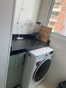 Lindo apartamento de 2 suites em Mariscal