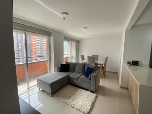 Hermoso, moderno y confortable apartamento.