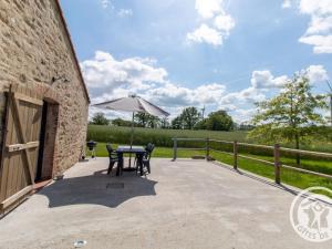Gîte de Charme entre Cholet et Puy du Fou avec Terrasse et Équipements Complets - FR-1-622-33